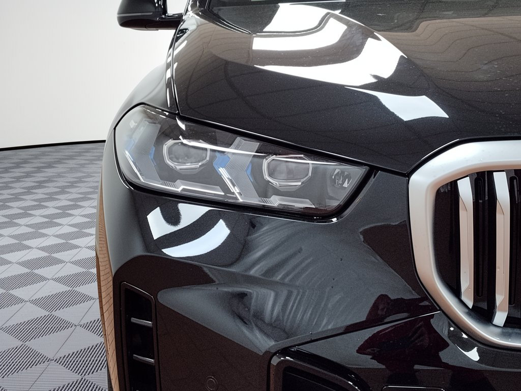 Used 2026 BMW X5 xDrive40i w/ M Sport Package AWD/4WD image 12