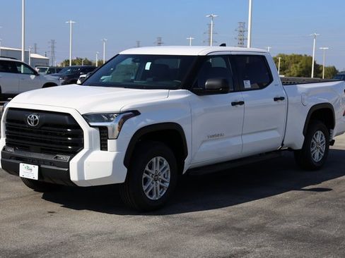 New 2026 Toyota Tundra SR5 image 3