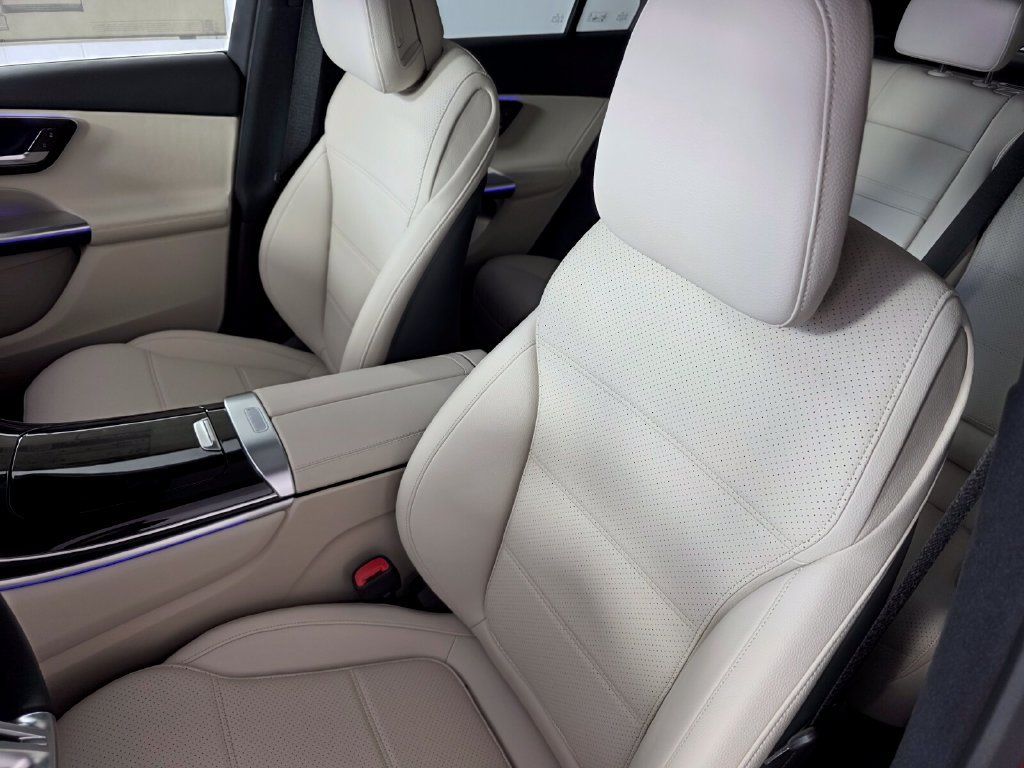 New 2027 Mercedes-Benz GLC 300 image 8