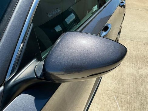 Used 2018 Honda Accord Touring image 13