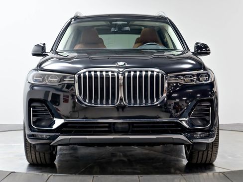 Used 2022 BMW X7 xDrive40i w/ Executive Package AWD/4WD image 45
