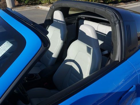 Used 2023 Porsche 911 Targa 4S image 11