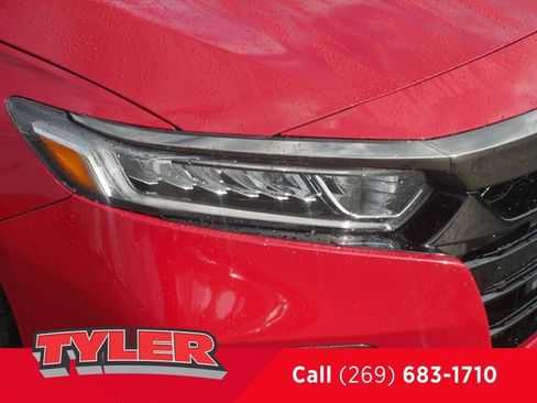 Used 2019 Honda Accord Sport image 10