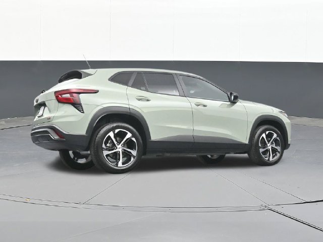 Used 2024 Chevrolet Trax RS FWD image 46