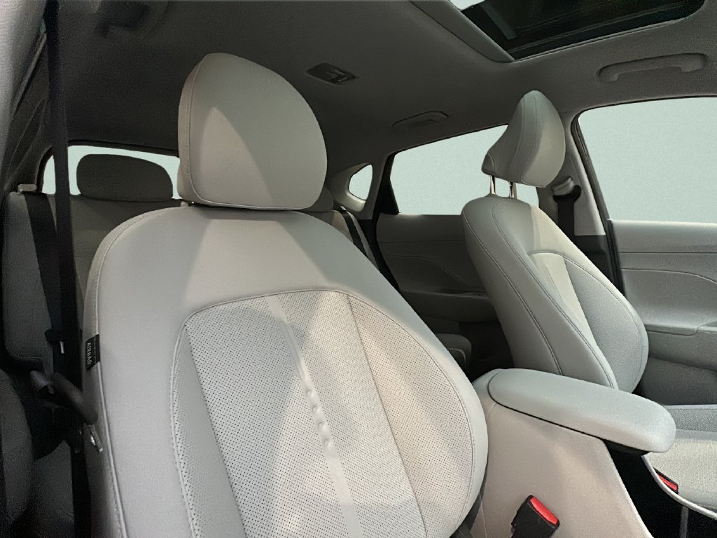 New 2027 Hyundai Kona Limited AWD/4WD image 18