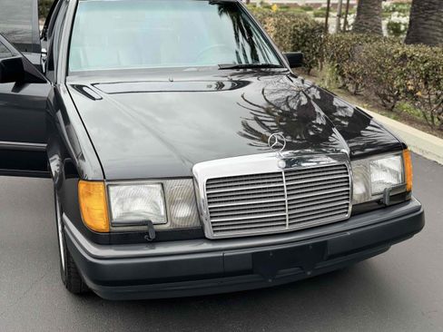 Used 1987 Mercedes-Benz 300 D Turbo image 77
