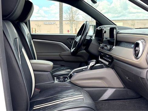 Used 2024 Chevrolet Colorado ZR2 image 8