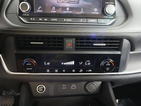 Used 2023 Nissan Rogue SV AWD/4WD image 44