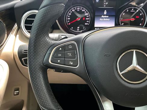 Used 2018 Mercedes-Benz GLC 300 image 24
