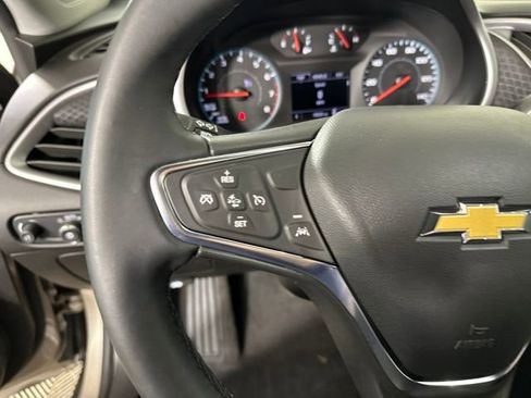 Used 2025 Chevrolet Malibu RS image 15