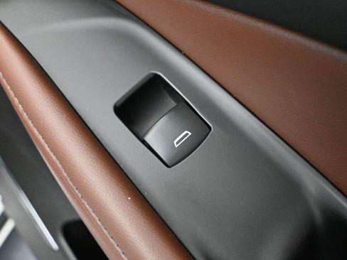 Used 2020 Buick Enclave Avenir w/ Avenir Technology Package image 60