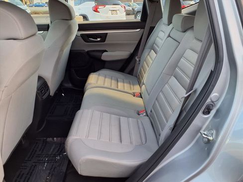Used 2018 Honda CR-V LX image 6