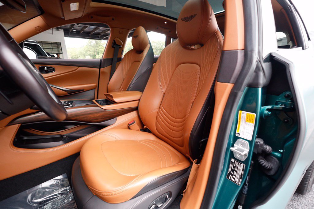 Used 2022 Aston Martin DBX AWD/4WD image 36