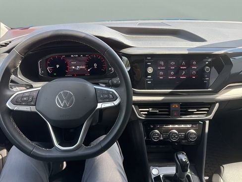 Used 2023 Volkswagen Taos SEL AWD/4WD image 11