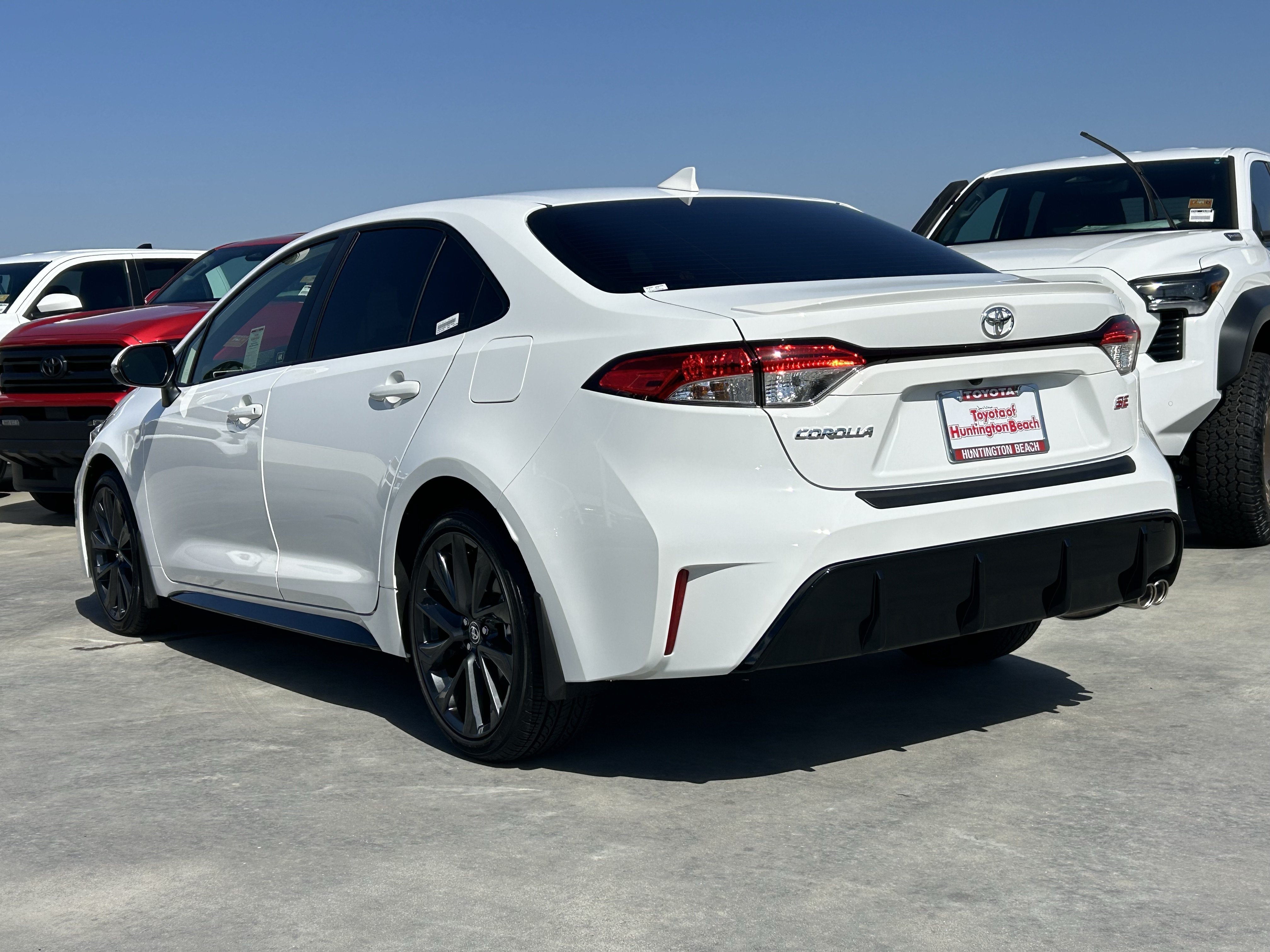 Certified 2026 Toyota Corolla SE w/ SE Package FWD image 5