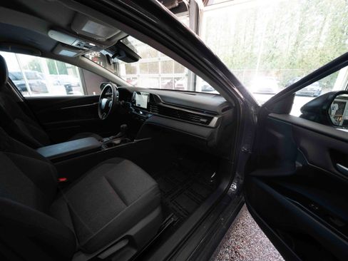 Used 2025 Toyota Camry LE image 25