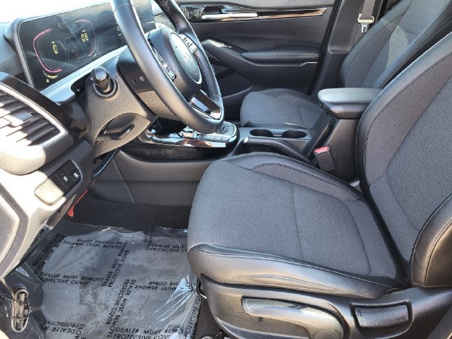 Used 2025 Kia Seltos S FWD image 9