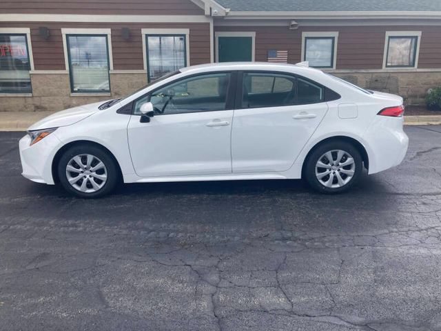 Used 2022 Toyota Corolla LE FWD image 6