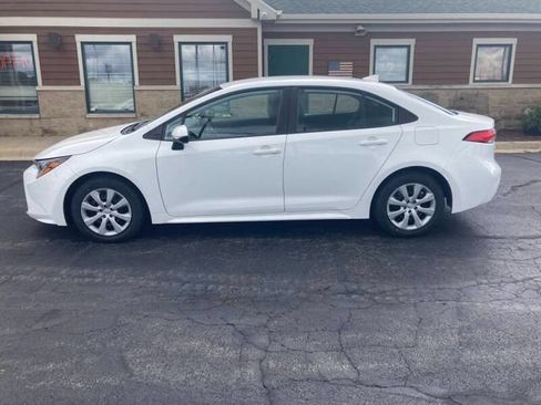 Used 2022 Toyota Corolla LE FWD image 6
