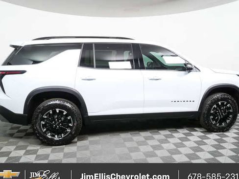 New 2026 Chevrolet Traverse Z71 w/ Driver Confidence Package AWD/4WD image 2