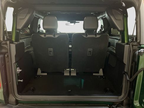 Used 2025 Ford Bronco Badlands image 26