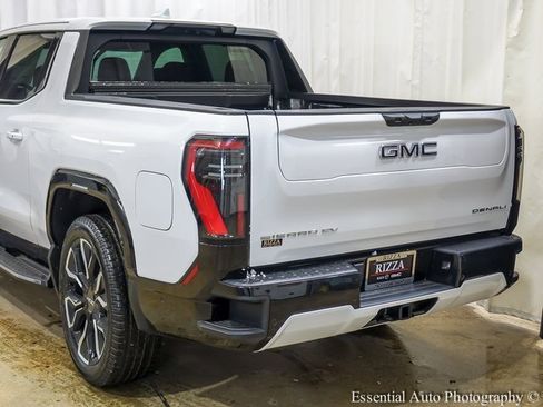 New 2025 GMC Sierra EV Denali image 6