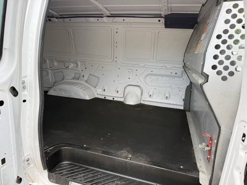Used 2014 Ford E-150 and Econoline 150 RWD image 23