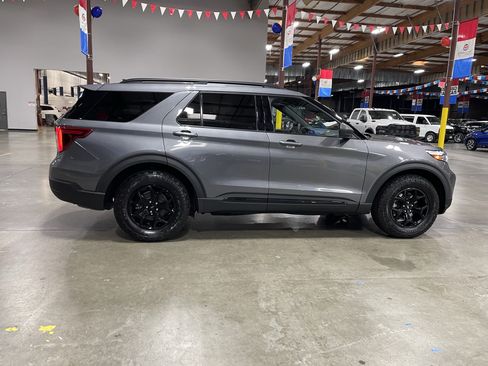 Used 2022 Ford Explorer Timberline AWD/4WD image 6