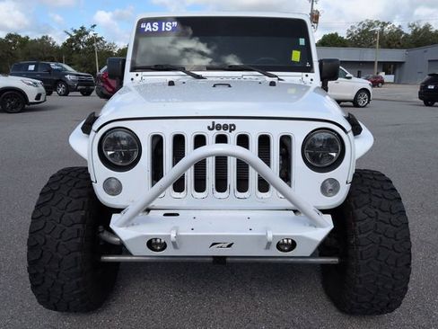 Used 2016 Jeep Wrangler Unlimited Sahara AWD/4WD image 9
