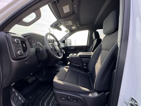 New 2026 GMC Sierra 3500 Pro image 9