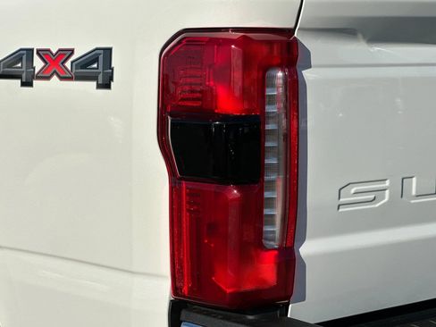 New 2026 Ford F250 Lariat w/ Lariat Premium Package image 25