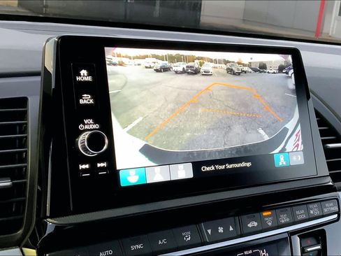 Used 2025 Honda Odyssey Sport-L image 28