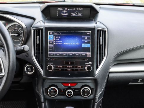 Used 2018 Subaru Impreza 2.0i Limited image 26