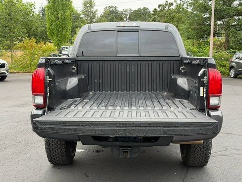 Used 2019 Toyota Tacoma SR w/ SR Convenience Package AWD/4WD image 27