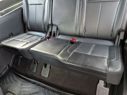 Used 2021 Ford Expedition Max XLT RWD image 32