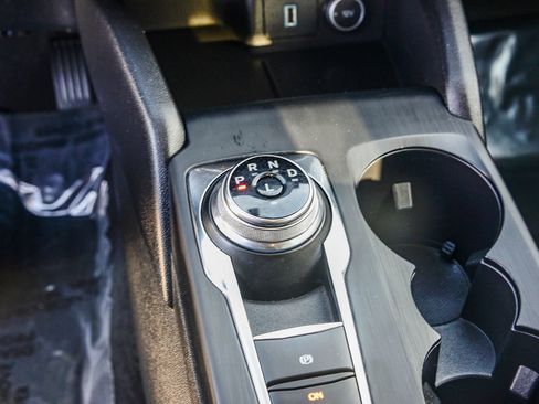 Used 2020 Ford Escape SE image 23