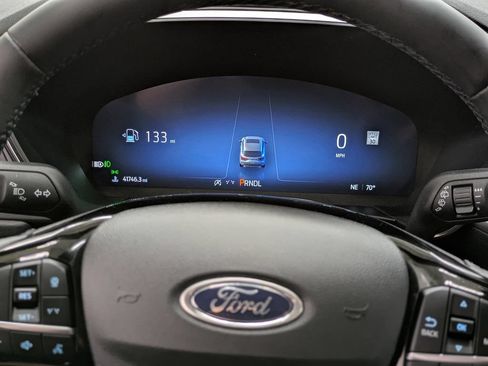 Used 2024 Ford Escape Platinum AWD/4WD image 34