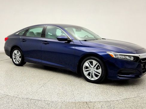 Used 2018 Honda Accord LX image 3