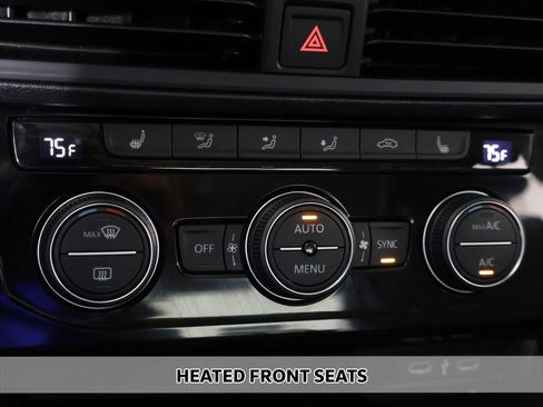 Used 2024 Volkswagen Jetta SE FWD image 7