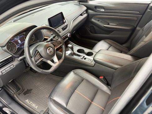 Used 2020 Nissan Altima 2.5 SR w/ Premium Package AWD/4WD image 16