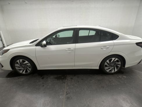 Used 2025 Subaru Legacy Limited image 5