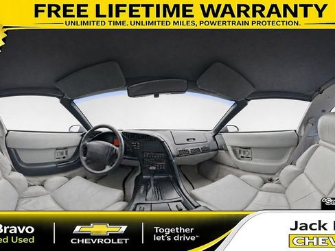 Used 1992 Chevrolet Corvette Coupe RWD image 9