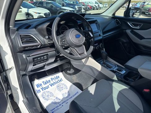 Used 2022 Subaru Forester Premium image 20