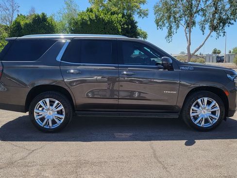 Used 2021 Chevrolet Tahoe High Country w/ Premium Package RWD image 10
