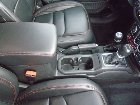 Certified 2024 Jeep Gladiator Rubicon image 15