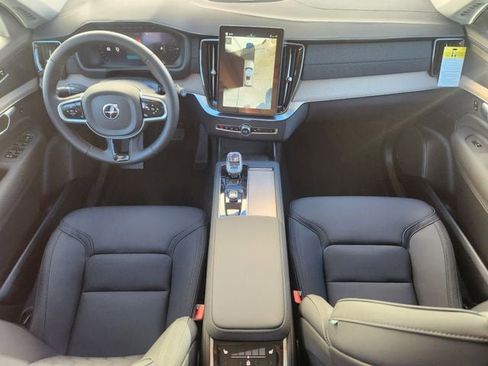 New 2026 Volvo XC90 T8 Plus image 15