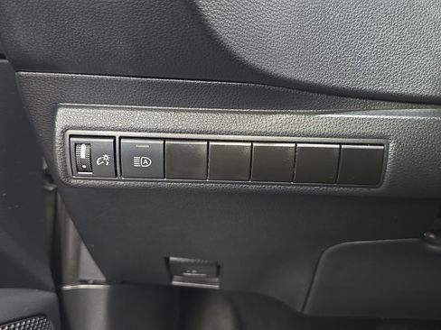 Used 2025 Toyota Corolla LE FWD image 20