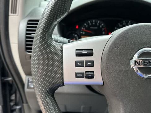Used 2021 Nissan Frontier SV AWD/4WD image 8