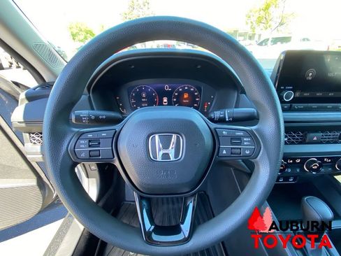 Used 2024 Honda Accord EX image 33