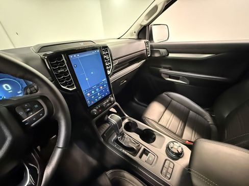 Used 2025 Ford Ranger Lariat w/ Advanced Towing Package image 82